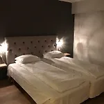 Hotel Reisafjord 3*