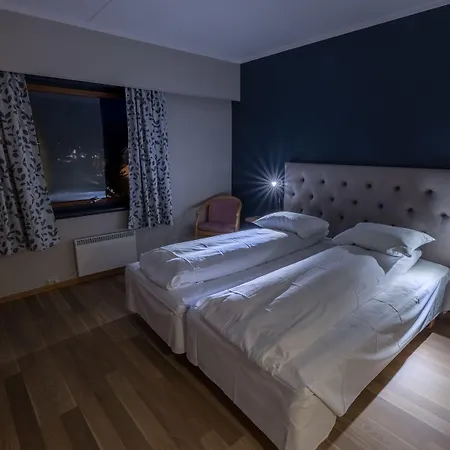 Reisafjord Otel 3*
