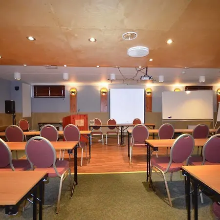 Hotel Reisafjord 3*