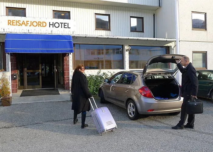 מלון Reisafjord Sørkjosen