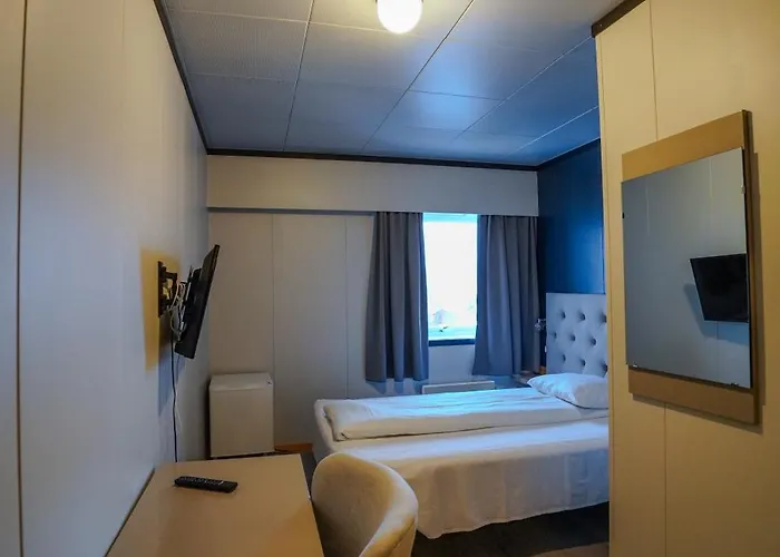 Reisafjord מלון Sørkjosen