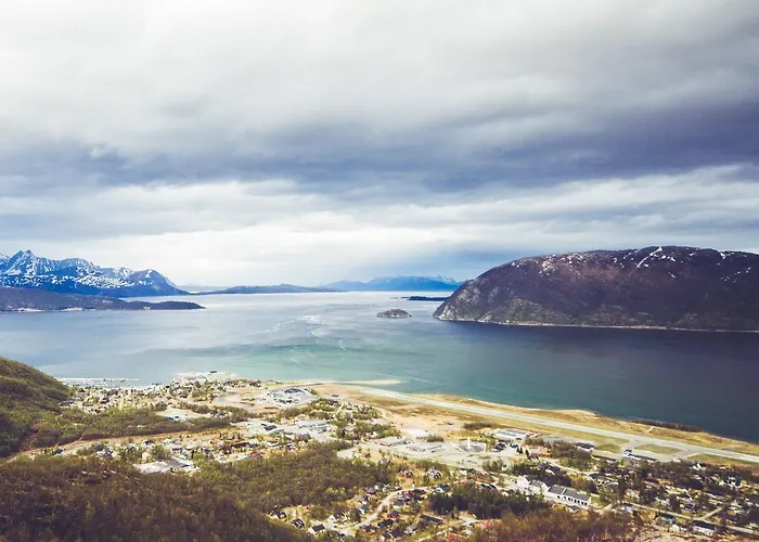 Reisafjord מלון Sørkjosen