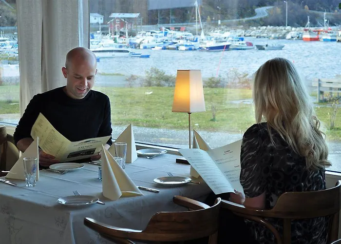 מלון Reisafjord 3*